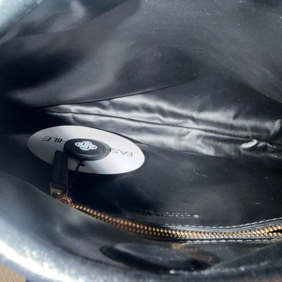 🖤 BOTTEGA VENETA SMALL HOP BAG — BLACK INTRECCIATO LEATHER - Picture 2 of 3